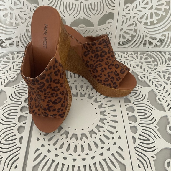 Nine West platform (NWOT) - Picture 5 of 7